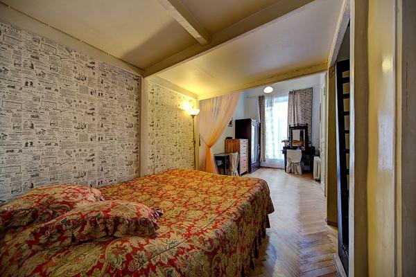 Сдам посуточно 2 к.               кв в самом Центре СПб,               М.               Адмиралтейская